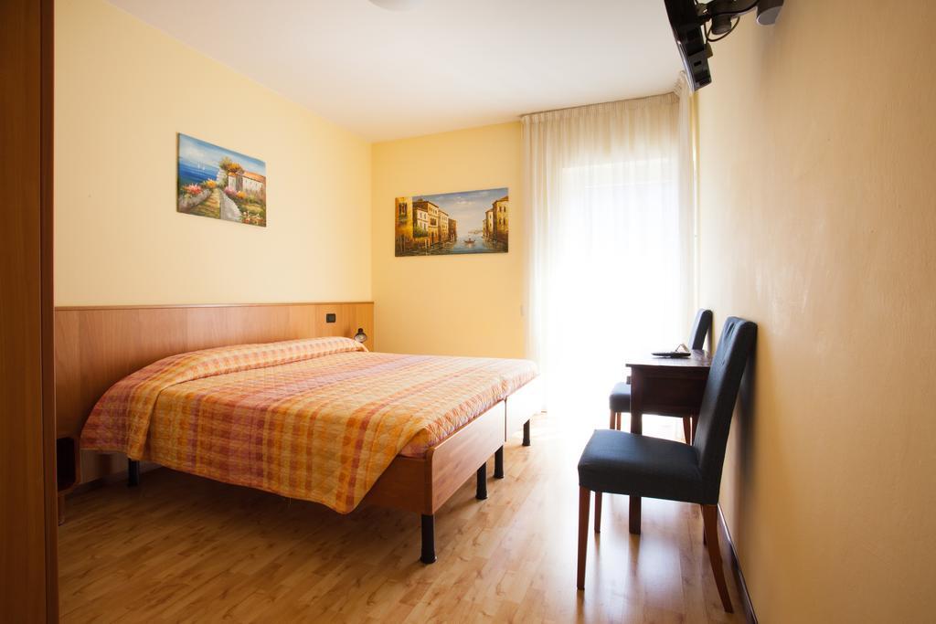 Hotel Vezzano 객실 사진